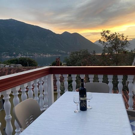 Vasiniko Apartment Kotor Eksteriør bilde